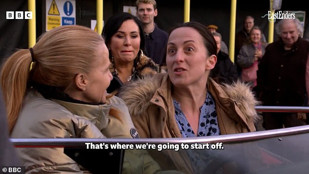 U epizodi je Natalie Cassidy (lijevo) službeno ostavila svoju ulogu Sonia Fowler nakon više od 30 godina na sapunu BBC -a, a glumica je objavila da je prestala ranije ove godine