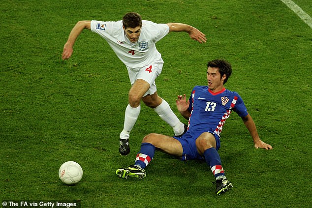 Pokrivac je zaradio 15 kapa za hrvatsku reprezentaciju između 2008. i 2010. godine