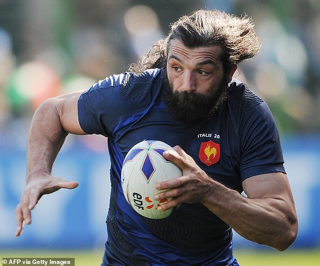 Chabal je pozvao da se učini više kako bi pomogao igračima koji su mu doživjeli slične probleme