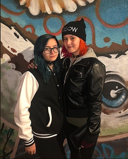 Shelly Gibson, rekla je za Daily Mail da je njezina kći bila s prijateljima u svom rodnom gradu Bennington, Vermont, prije nešto više od tjedan dana kad je prošla