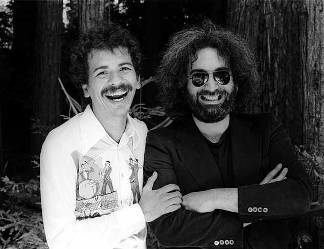 U 70 -ima počeo je kretati prema jazz fuziji i surađujući s brojnim jazz velikanima; Na slici 1976. godine s Grateful Dead pjevačem i gitaristom Jerryjem Garcia