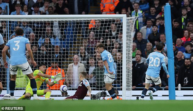 Portugalski veznjak otvorio je bodovanje na Etihadu nakon samo sedam minuta sinoć