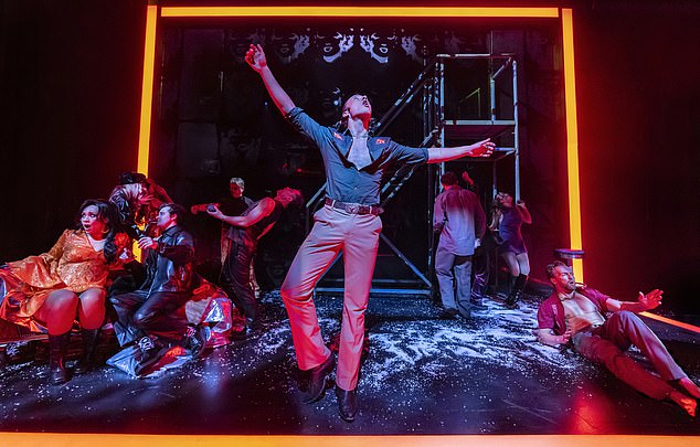 Mračna atmosfera kao što je produkcija Nicka Winstona, to je blijeda sjena filma Johna Schlesingera