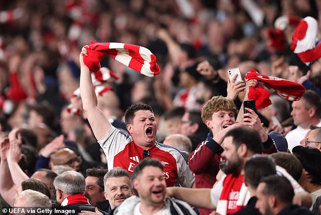 Čini se da su navijači Arsenala uvjereni u napredak iz polufinala nakon što su pobijedili Real Madrid