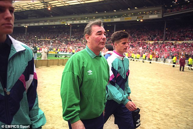 Clough-ovi muškarci pretrpjeli su mučni dodatni poraz od Londonskog kluba na Wembleyju