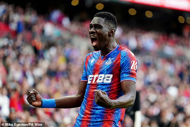 Nastup Ismaile Sarr bio je jedan koji nikad neće zaboraviti da je postigao narukvicu na Wembleyju