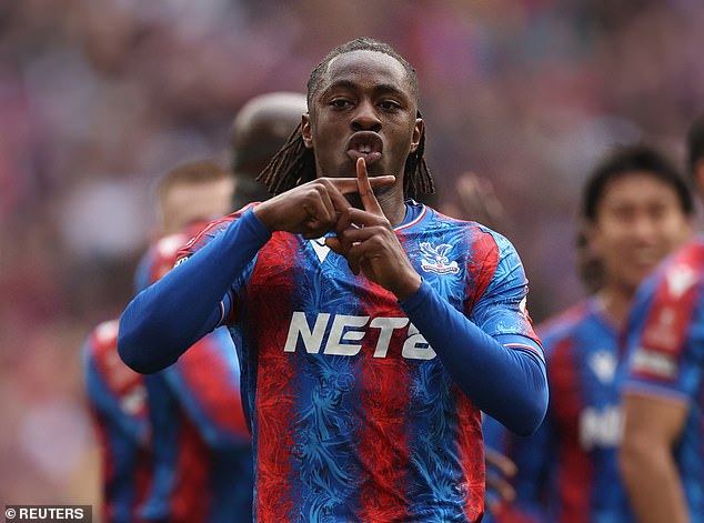 Eberechi Eze postigao je štrajk koji je bio previše dobar za Emi Martinez, a zatim je osvojio penal