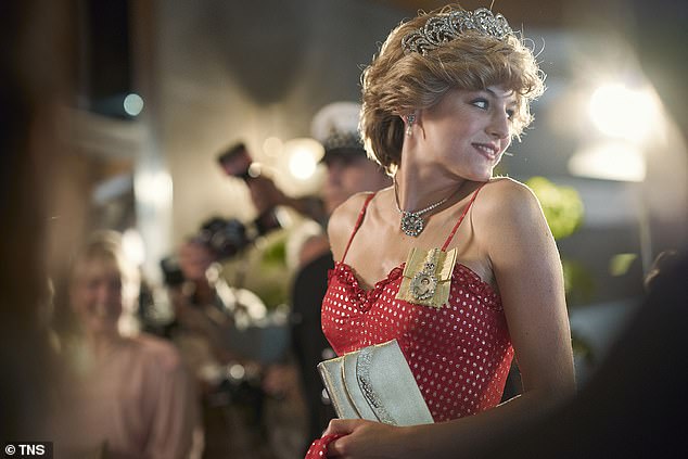 Britanska zvijezda, Emma Corrin, 29 godina, osvojila je Zlatni globus za igranje princeze Diana u seriji Netflix Crown