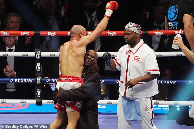 Eubank Jr proslavio se sa svojim legendarnim ocem, koji je šokirao svijet okrenuvši se