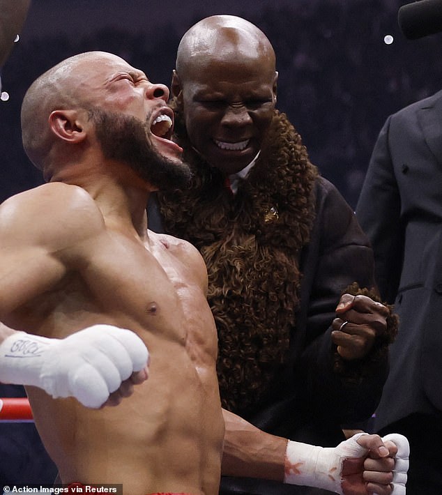 Chris Eubank upozorio je na opasnosti borbe zbog gubitka težine svog sina, ali bio je u njegovom kutu