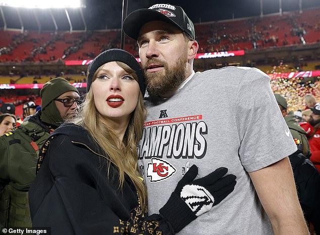 Pjesma Bad Blood trenutno je u vezi sa NFL Star i Kansas City Chiefs, Travis Kelce