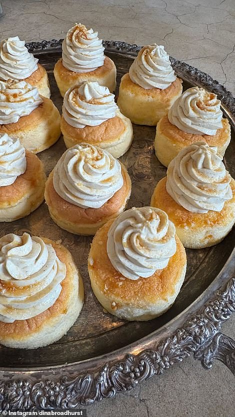 Hors d'Oeuvres su uključivali krafne ispunjene kremom