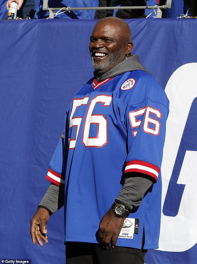 Lawrence Taylor sudjeluje u igri između Giantsa i Indianapolis Coltsa 2023. godine