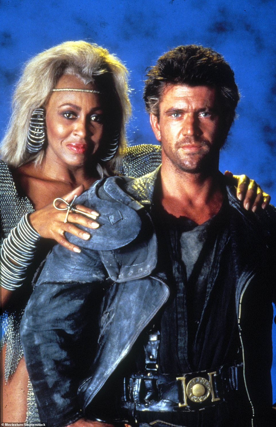 Iako nije jasno koliko je Mel bio povezan s imanjem, glumac Hacksaw Ridge bio je čest posjetitelj Južne Australije u 1980 -ima, posebno tijekom snimanja trećeg dijela franšize Mad Max, Mad Max Beyond Thunderdome. Također na slici: Tina Turner