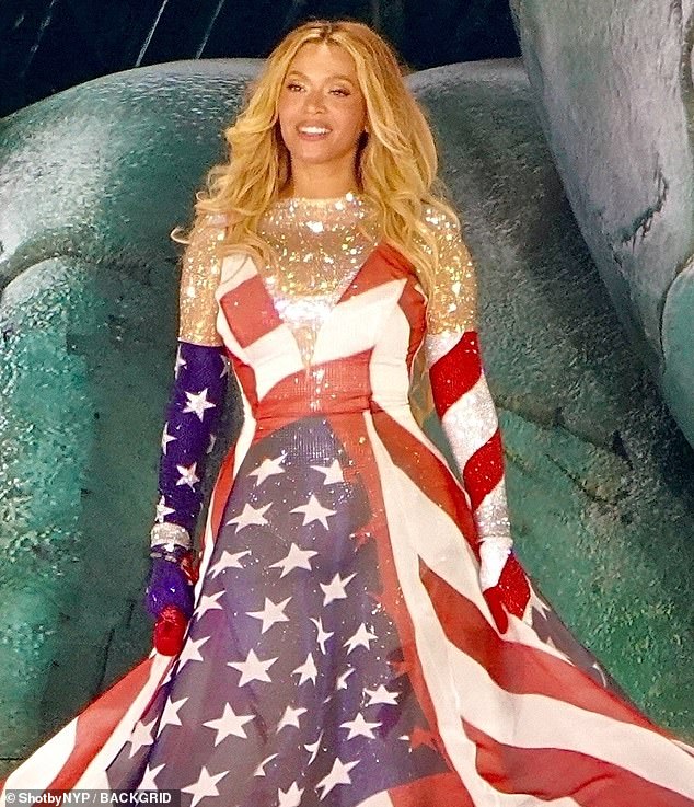 Beyoncé je u ponedjeljak navečer otvorila gotovo tročasovni show na stadionu Sofi u blizini Los Angelesa s American Requiem
