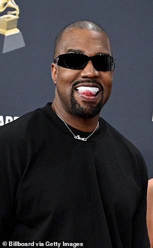 Zapadno prikazano nasmiješeno Grammys u LA -u