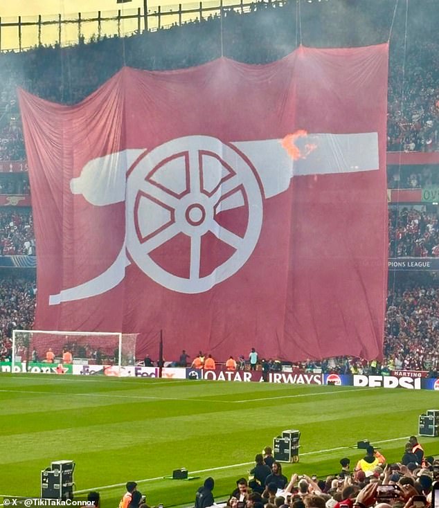 Arsenal su se okruglo ismijavali zbog proizvodnje ovog tifa nakon što je odbio dizajn obožavatelja