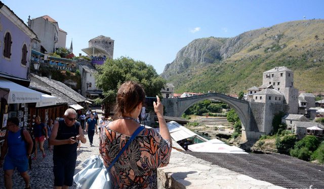 ANKETA Treba li Mostar raditi nedjeljom?