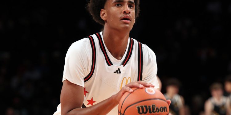 Alijah Arenas, Star USC regrut i sin Gilberta Arenas, smještene u induciranu komu nakon ozbiljnog sudara koji je uključivao CyberTruck, kaže izvještaj