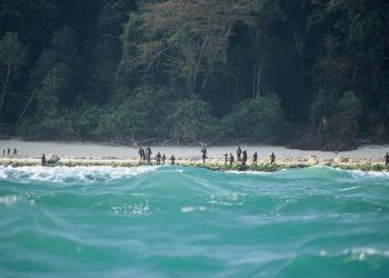 Američki turist ostavlja limenku koka za najizoliranije svjetsko pleme i postaje uhićen