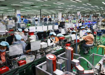 Apple je iz Indije – Media – RT India izrekao hitni iPhone Airlift iz Indije – RT