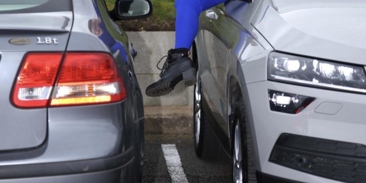 Auto Klub – Gdje je tome kraj? Velik dio automobila koji se prodaju svake godine je prevelik za parkirališta