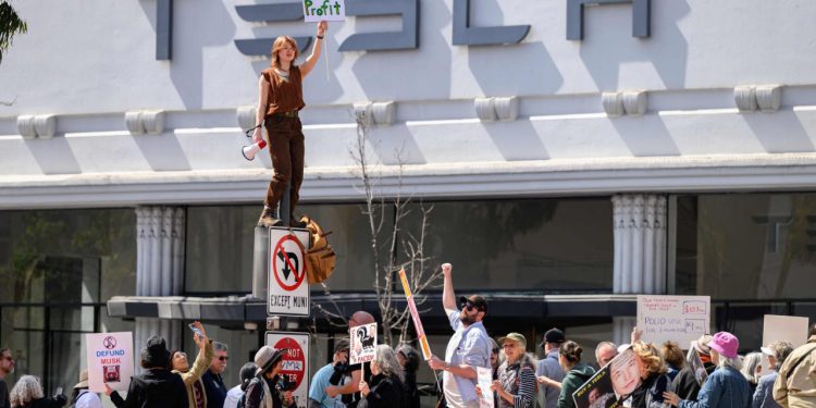 Auto Klub – Loše vijesti za Teslu ne prestaju stizati: Doživjeli su potpuni krah u Njemačkoj