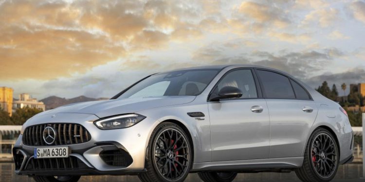 Auto Klub – Nitko ga ne želi: Mercedes ipak ukida nesretni AMG C 63 s četverocilindričnim motorom