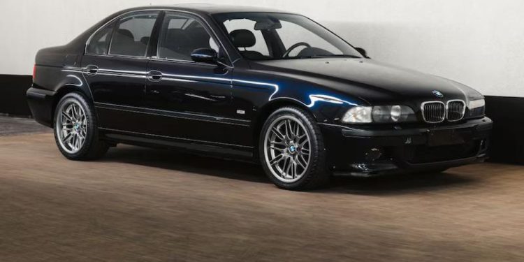 Auto Klub – Prodaje se jedini BMW M5 W10 na svijetu. Bivši vlasnik je bio šef Volkswagena…