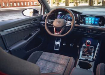 Auto Klub – Vozio 4000 kilometara da bi kupio Volkswagen Golf GTI 8 s ručnim mjenjačem: To je bio posljednji na svijetu