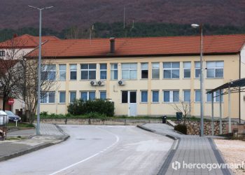 BRUTALNA TUČNJAVA U POSUŠJU Potvrđena optužnica protiv dvojca koji je započeo metež u kojem su letjele šake i boce