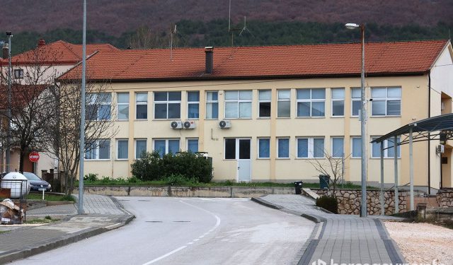 BRUTALNA TUČNJAVA U POSUŠJU Potvrđena optužnica protiv dvojca koji je započeo metež u kojem su letjele šake i boce