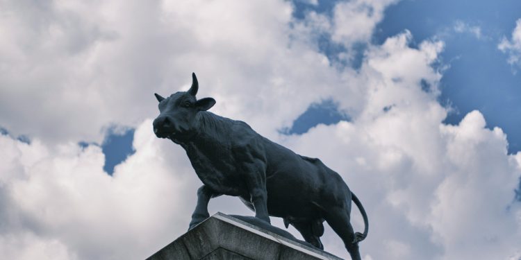 Bitcoin Bulls igraju ‘glave koje pobjeđujem, repovi medvjedi gube’ jer BTC vrši 94K USD