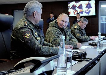 Bivši šef Mi6 Alex Young kaže da se Britanija mora pripremiti za rat jer Putin prijeti Europi