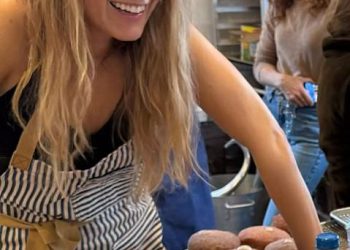 Blake Lively “odvratna” trgovina krafna SPHUNT Sparks Sparks Sparks Health and Sigurnost istrage