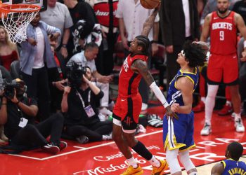 Boston i Cleveland pobjegli su, Golden State bez Butlera predaje se Houstonu