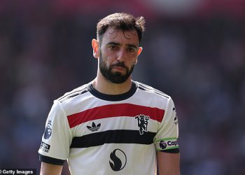 Bruno Fernandes donosi brutalnu presudu o groznoj sezoni Manchester Uniteda, unatoč šansi za uspjeh Europa lige
