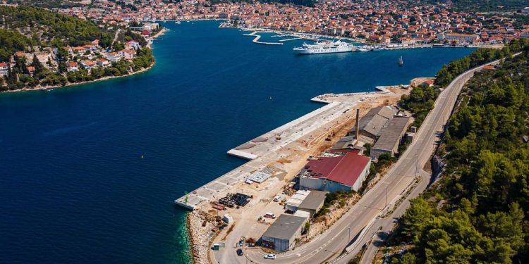 Češki investicijski fond preuzeo marinu u Veloj Luci: “Šegoni se povukli”