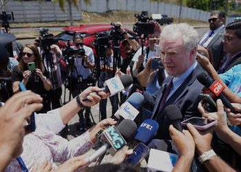 Chris Van Hollen: Je li senator demokrata koji je pokušao pomoći čovjeku pogrešno deportiran u El Salvador da krši Zakon o Loganu?