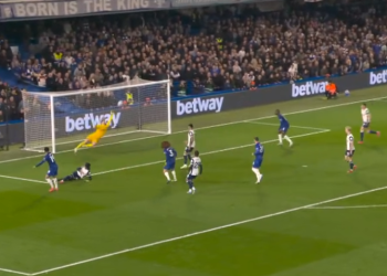 Cilj i istaknuti sadržaji, senzacionalna parada vikara