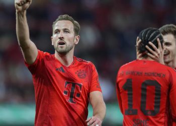 Ciljevi i istaknuti 3-1 na Augsburgu