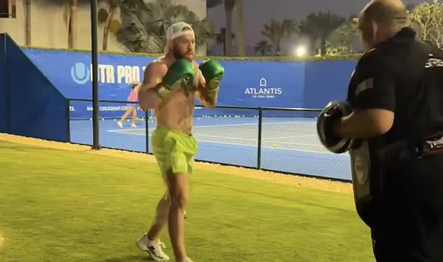 Conor McGregor objavljuje snimke svježih treninga – dok zadirkuje povratak i izjavljuje se ‘zainteresiranom’ u UFC 314 obračun između starog suparnika Michaela Chandlera i Paddyja Pimbletta
