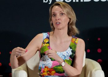 Crypto Advocate Kristin Smith za izlazak u udrugu blockchaina za novu Solana Group