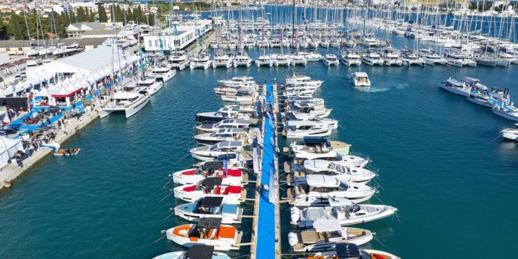 Dalmatia Boat Show oduševio: Najskuplji brod 5,4 milijuna eura, veliki interes za električna plovila