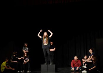 Dan žalosti: dvije predstave u Vodicama bit će bez publike, a večernja počinje sat kasnije