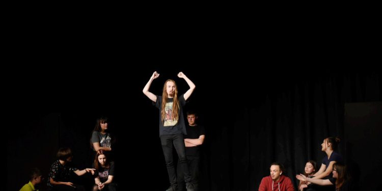 Dan žalosti: dvije predstave u Vodicama bit će bez publike, a večernja počinje sat kasnije