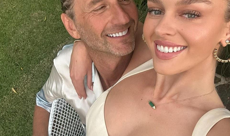 Dizajnerska haljina, u skladu s Cateringom i pogledom na luku od 100 milijuna dolara! Unutar Madeline Holtznagel-ov bebinski tuš bez preživljavanja dok se priprema za dočeka dječaka s dečkom barona milijardera Justin Hemmes