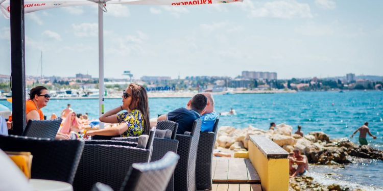 Dozvole su istekle, nisu dodijeljene nove, a Gradsko vijeće se uskoro raspušta!