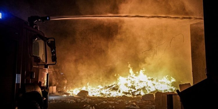 Dronski štrajkovi izviješteni u ukrajinskim gradovima – RT Rusija i bivši Sovjetski Savez