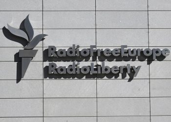 Držeći sudsku naredbu, Trumpova administracija odbija financirati radio slobodnu Europu